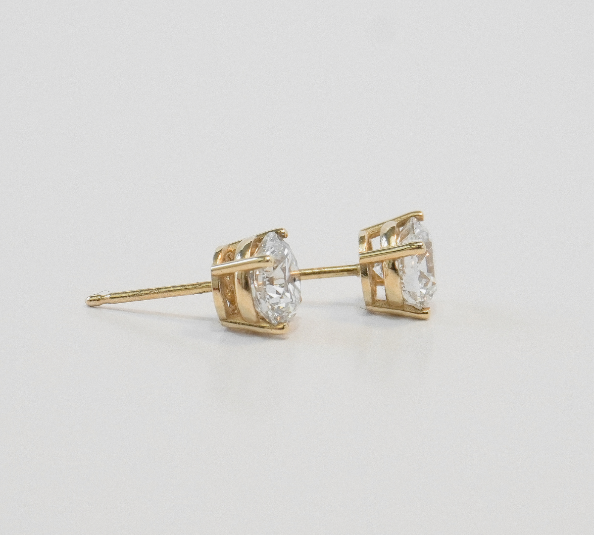 4 Prong Diamond Studs