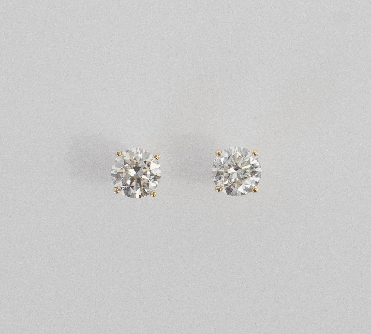 4 Prong Diamond Studs
